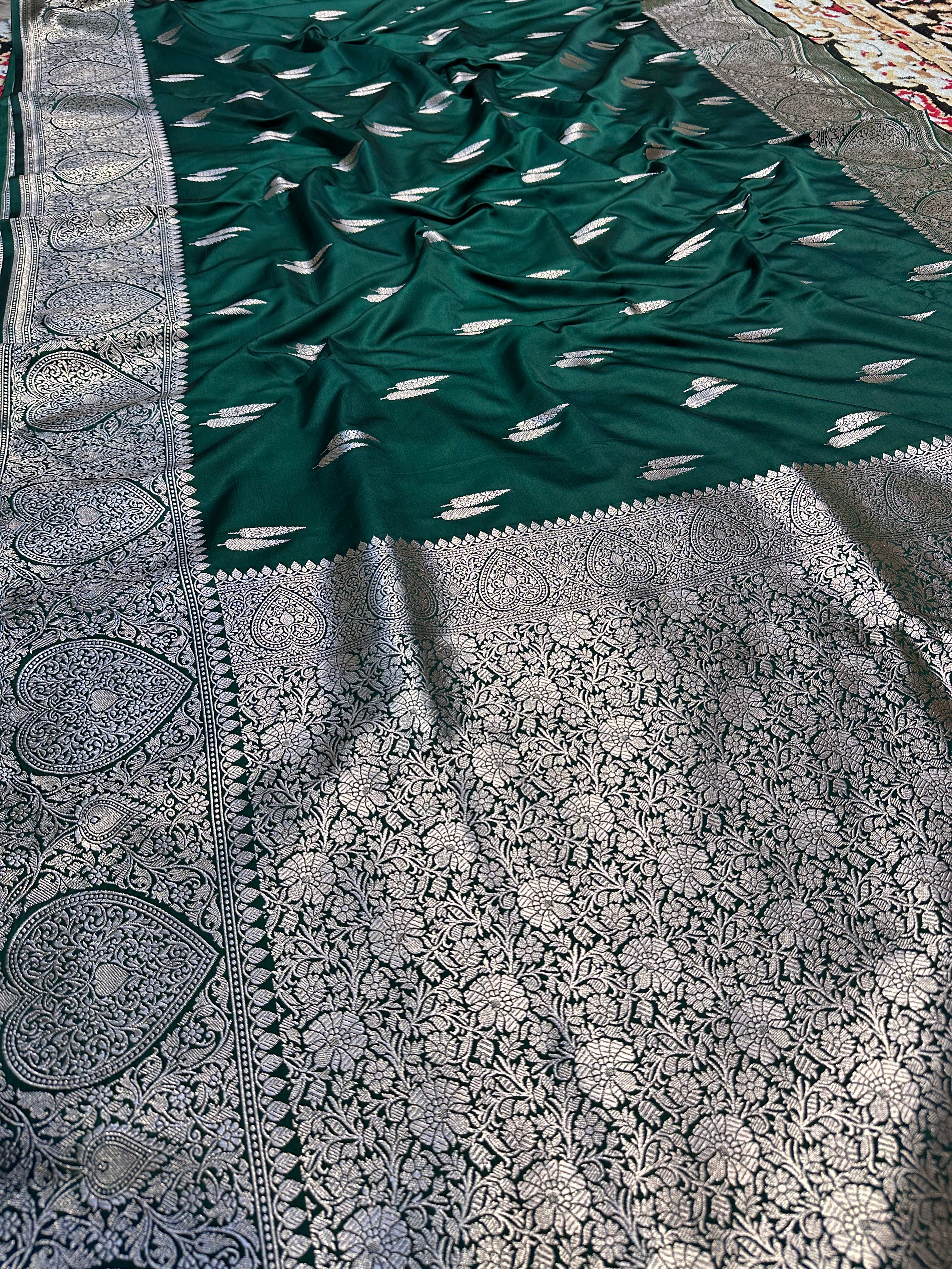 Classic Mashru Silk Banarasi Saree – Solid Elegance with Border