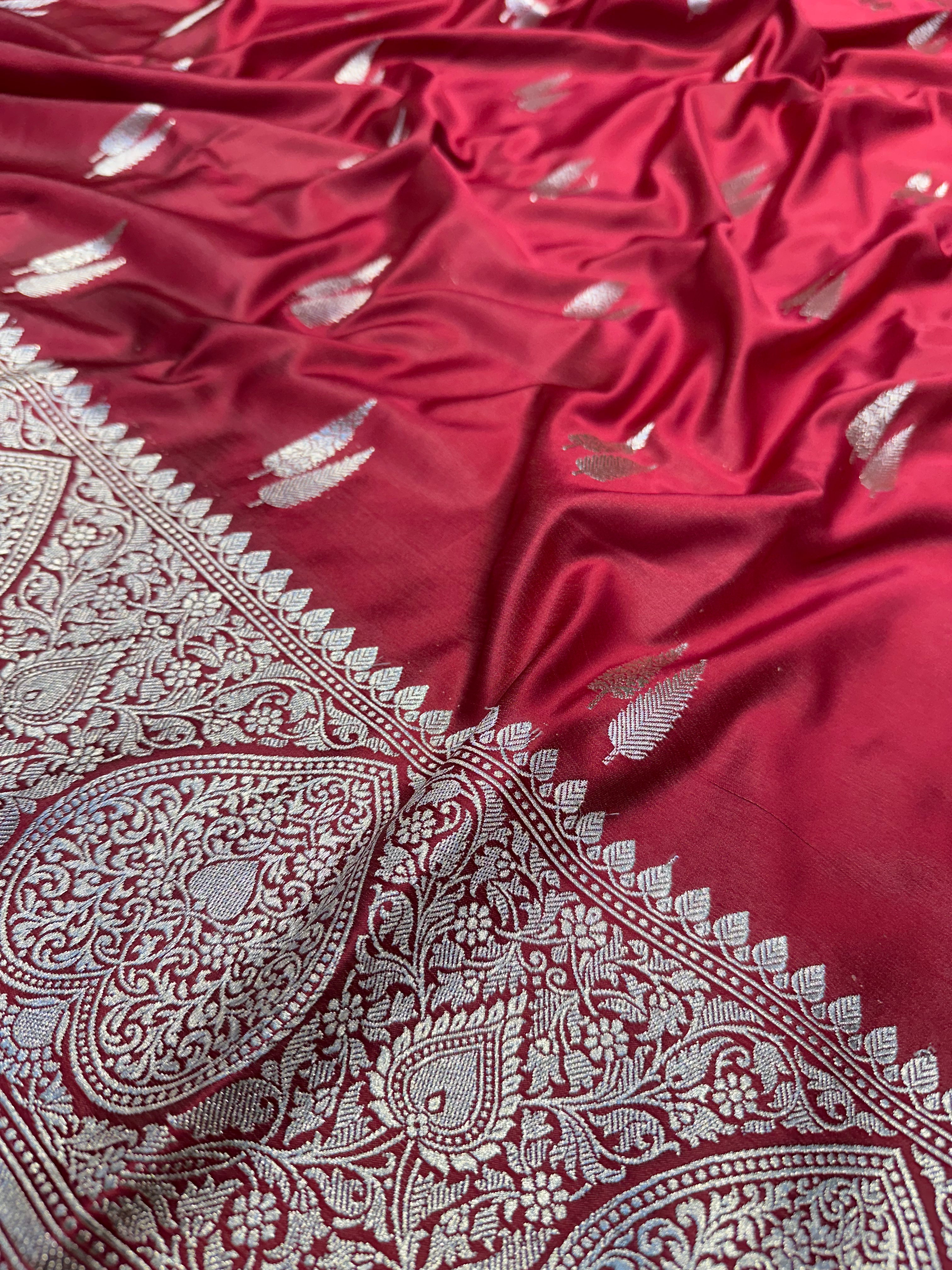 Classic Mashru Silk Banarasi Saree – Solid Elegance with Border